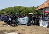 Tak Sekadar Tanam Mangrove, 96 Peserta Bersihkan Pesisir Domas Lewat Mangrove Guardians x Hiling 2026