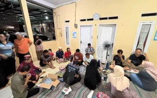 Luar Biasa! Disdukcapil Cilegon Jemput Bola Sampai Malam untuk Layani Aktivasi IKD di Masyarakat